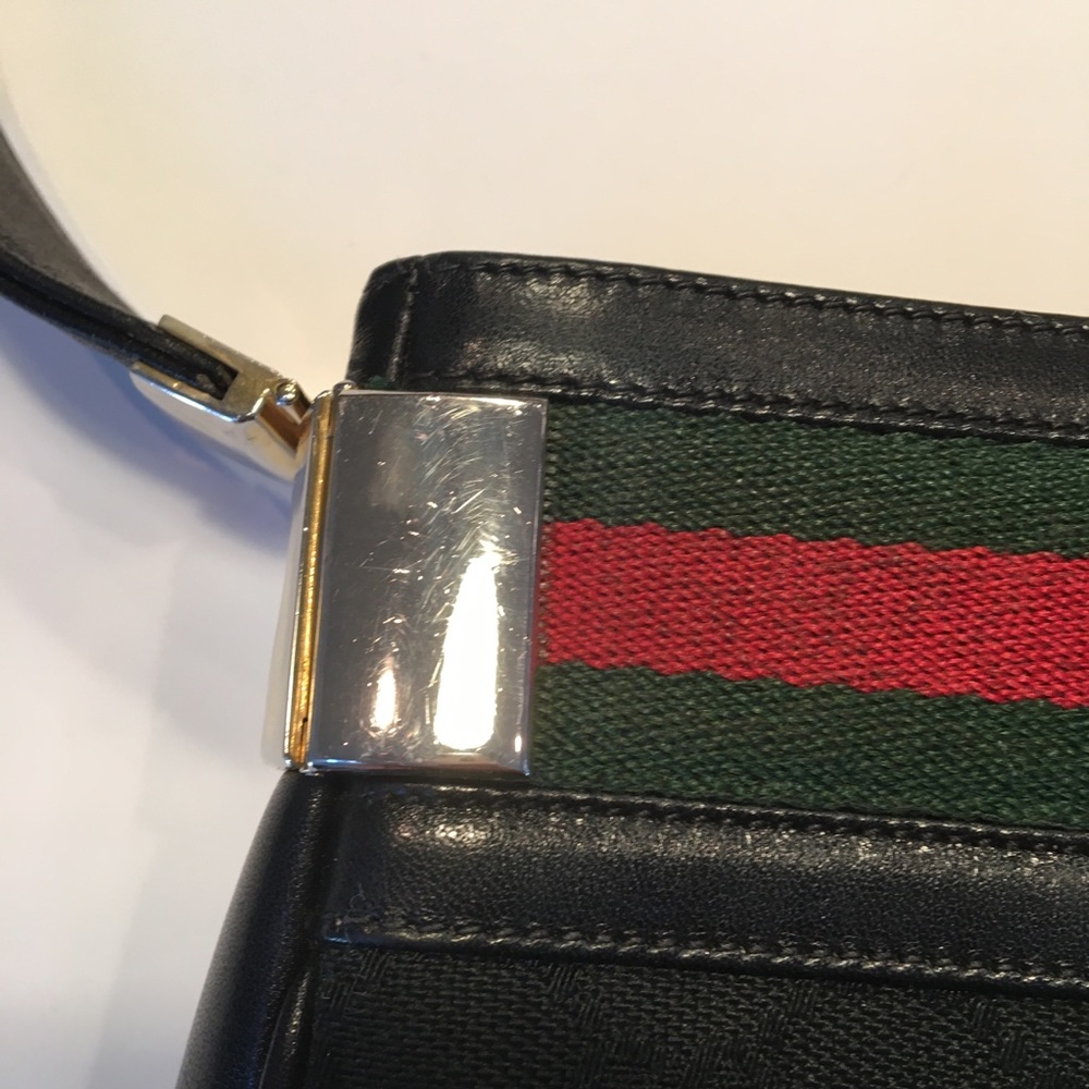 AUTHENTIC Vintage 1970s GUCCI Shoulder Bag - Picture 4 of 11